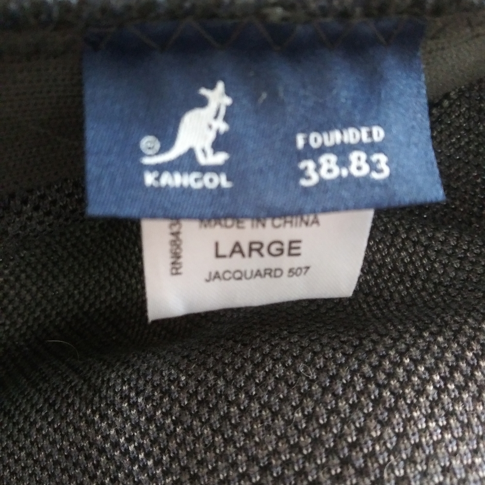 Mens caps - Picture 3 of 5